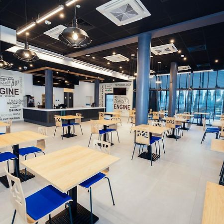 Blue Hotel Kaliszki 外观 照片