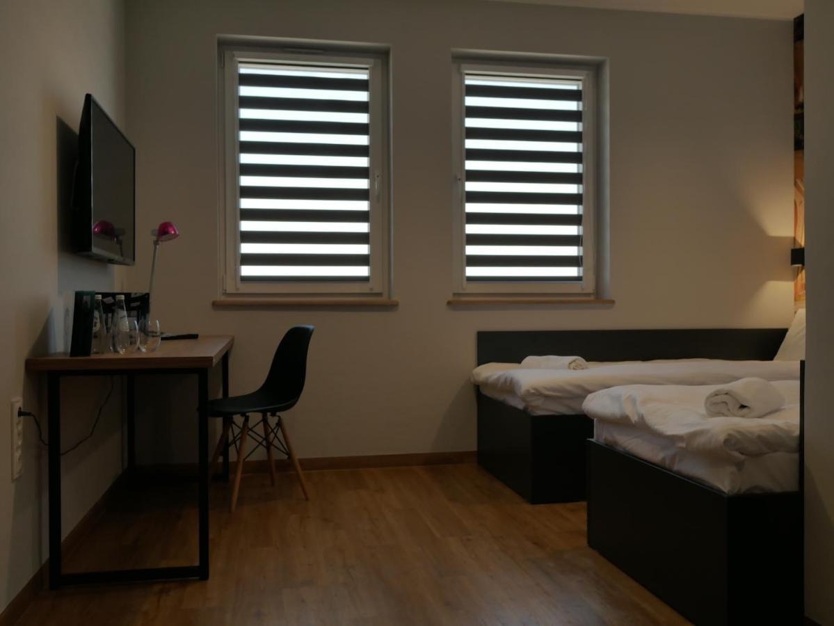 Blue Hotel Kaliszki 外观 照片