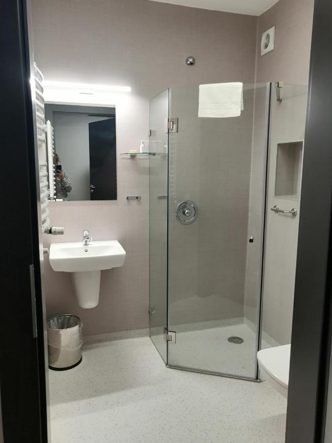 Blue Hotel Kaliszki 外观 照片